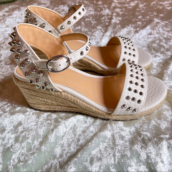 vince camuto girls sandals